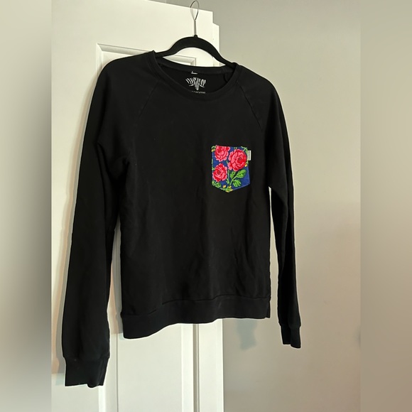 3 for $20 | Senengetee Crewneck Sweater with Floral Pocket - Picture 2 of 2